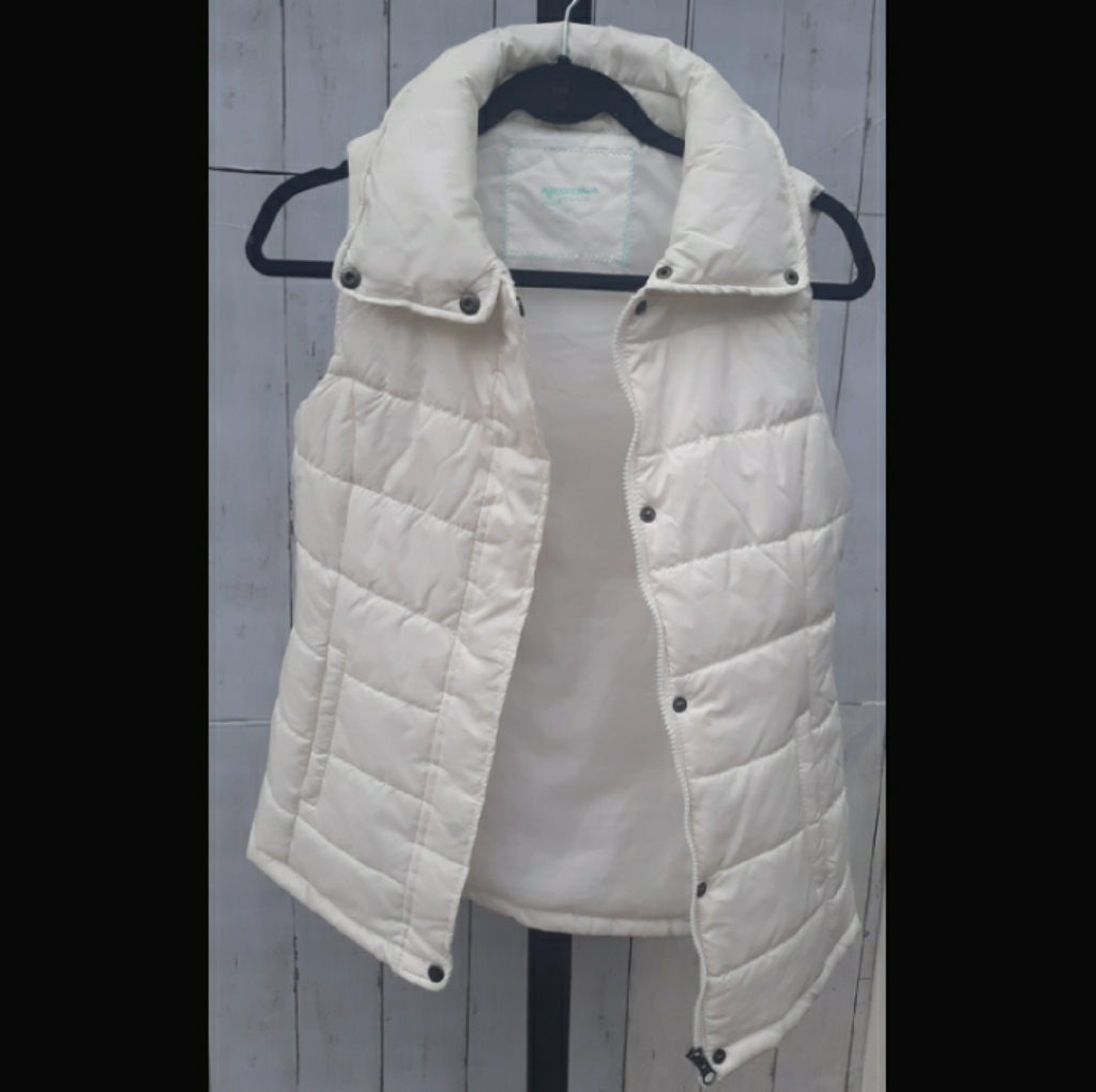 White Puffer Vest